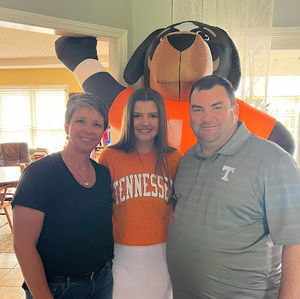 Meet your Posher, Larkin